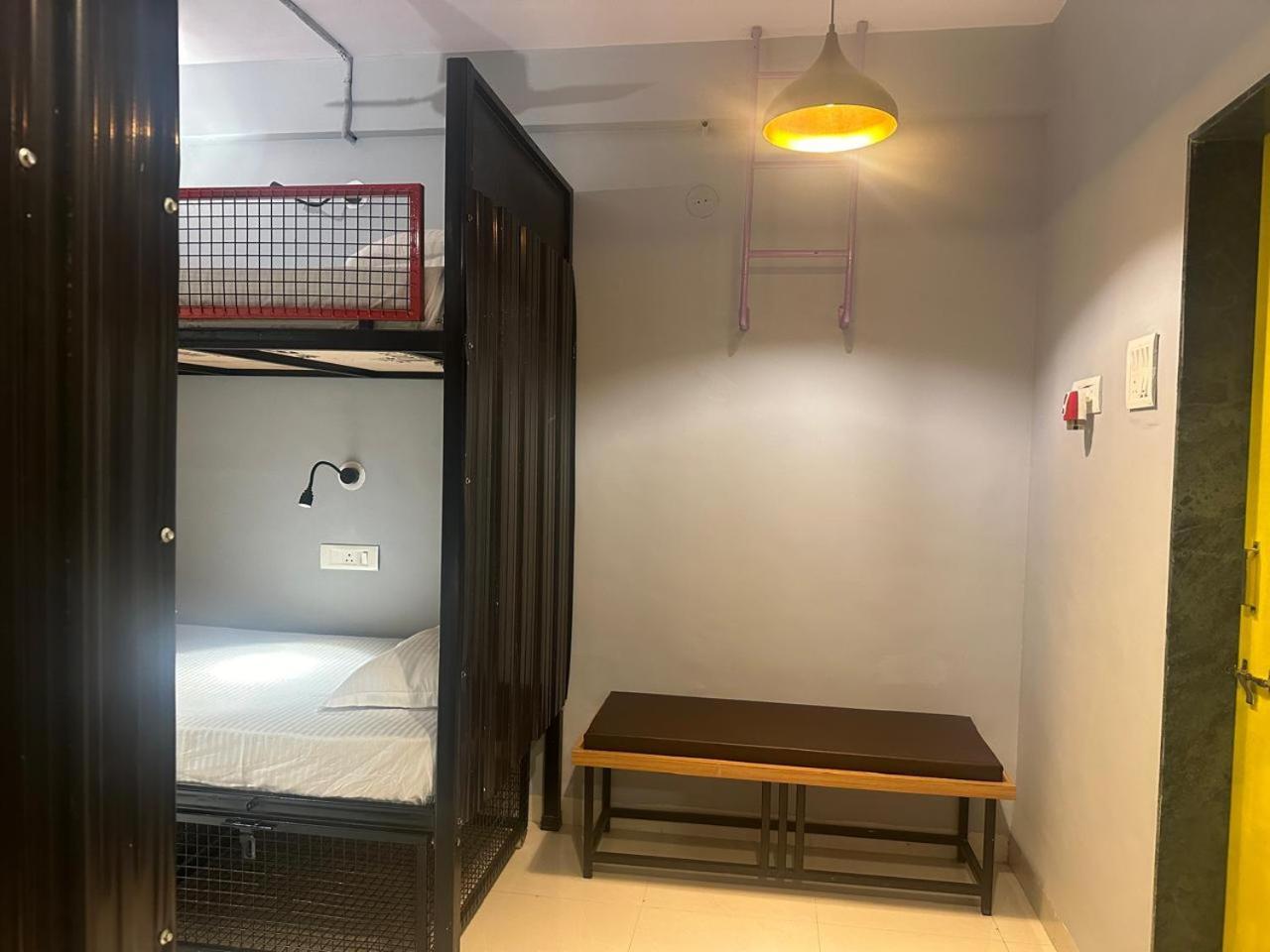 Travotale Hostel And Cowork Koregaonpark بونة المظهر الخارجي الصورة