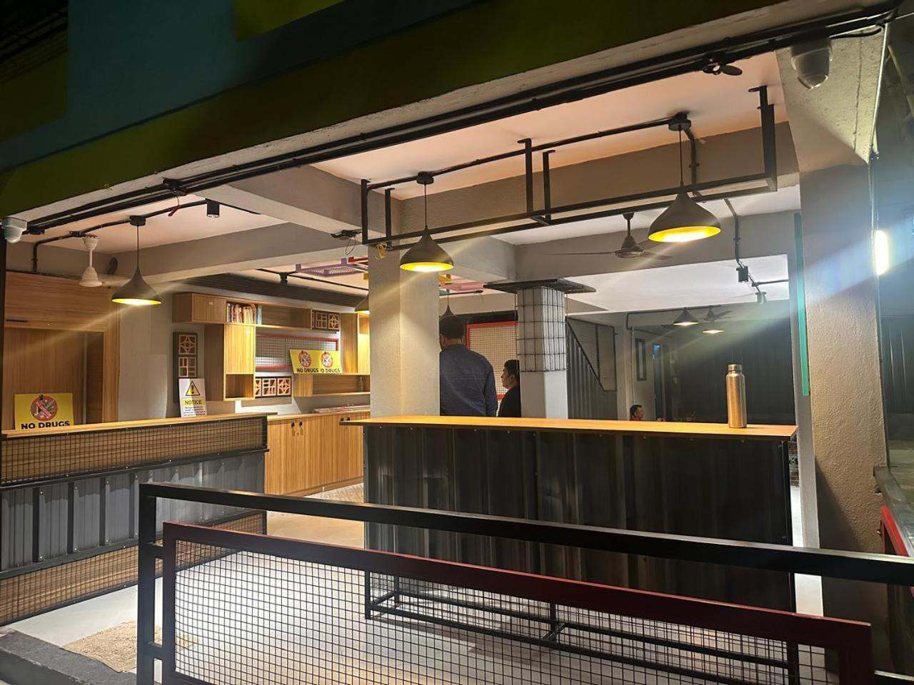 Travotale Hostel And Cowork Koregaonpark بونة المظهر الخارجي الصورة